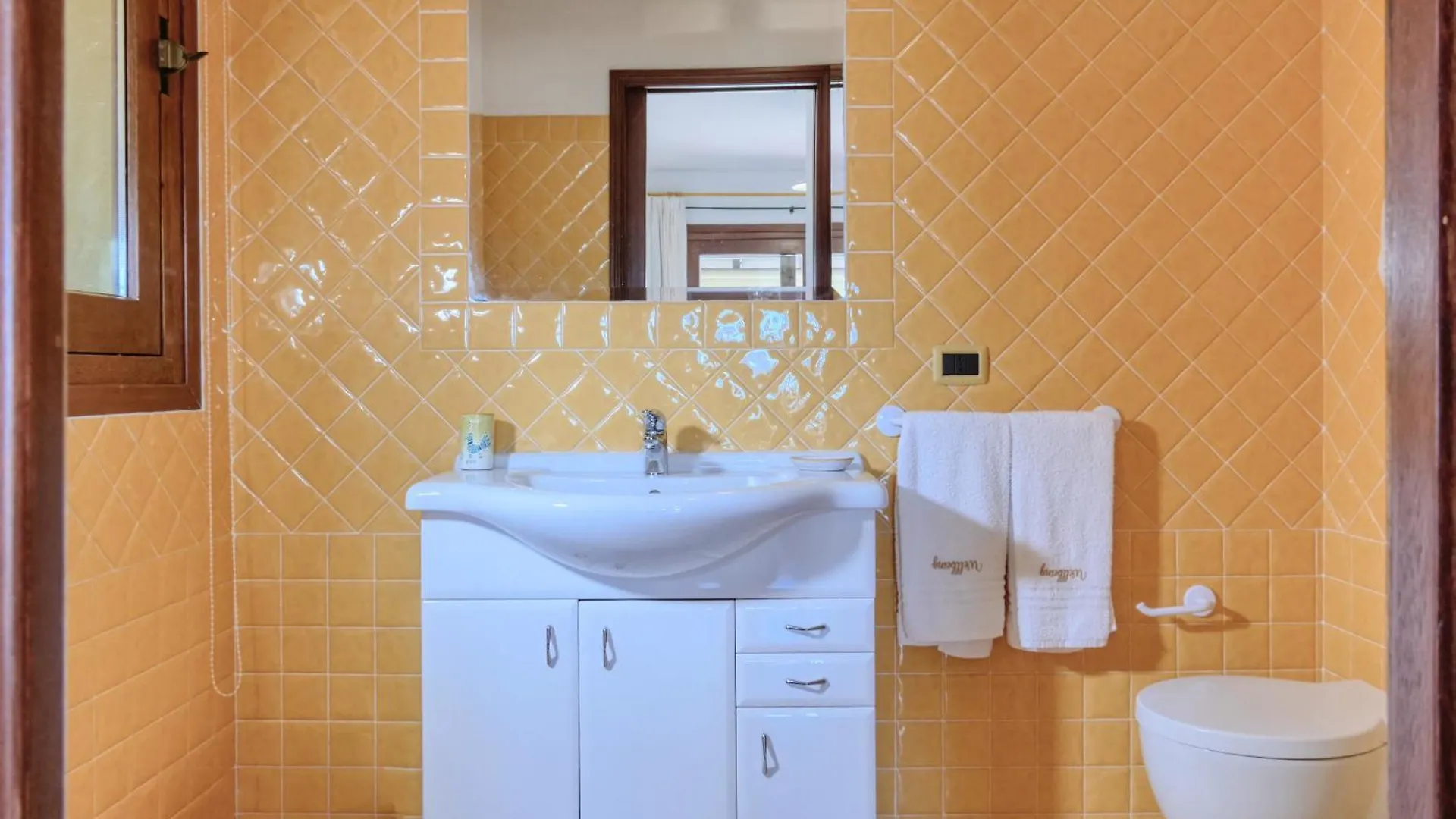 Suite Suliana Porto San Paolo  0*, Porto San Paolo (Sardinia)