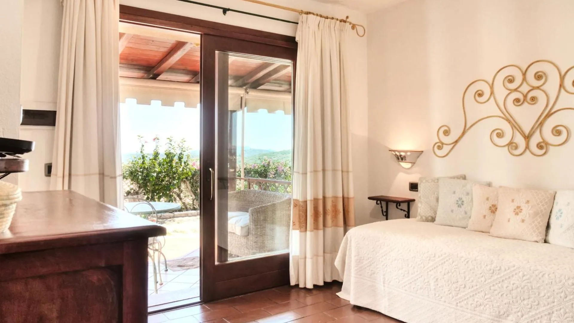 Suite Suliana Porto San Paolo  Guest house Porto San Paolo (Sardinia)