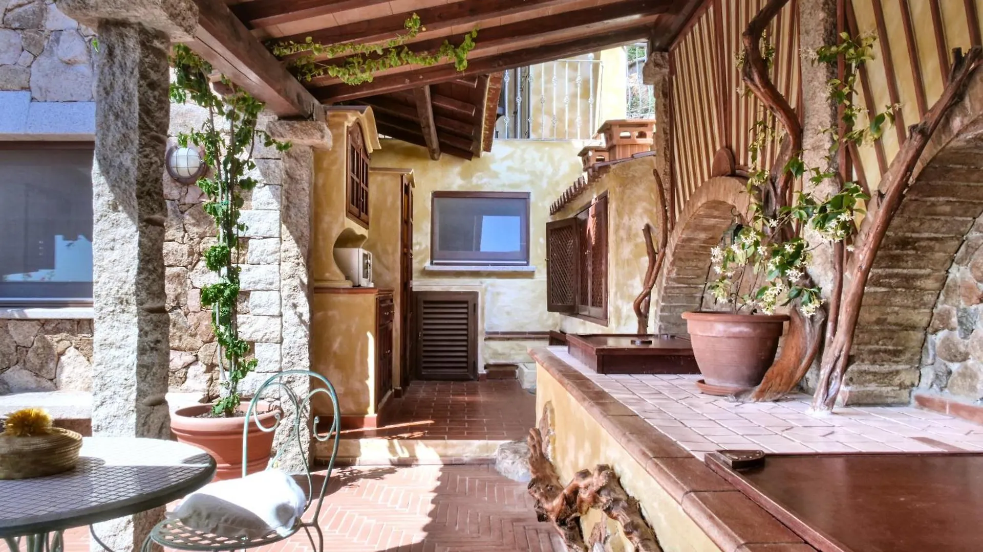 Guest house Suite Suliana Porto San Paolo