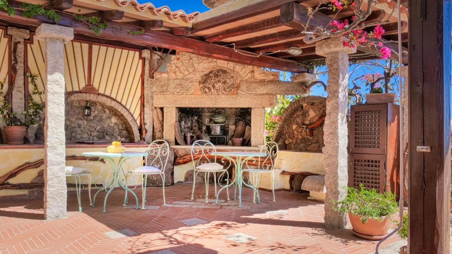 Suite Suliana Porto San Paolo  Italy