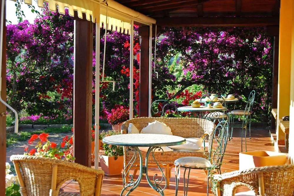 Guest house Suite Suliana Porto San Paolo  Italy
